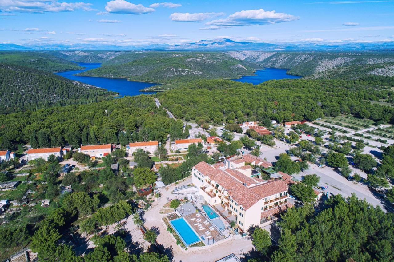 Hotel Vrata Krke Lozovac Exterior photo