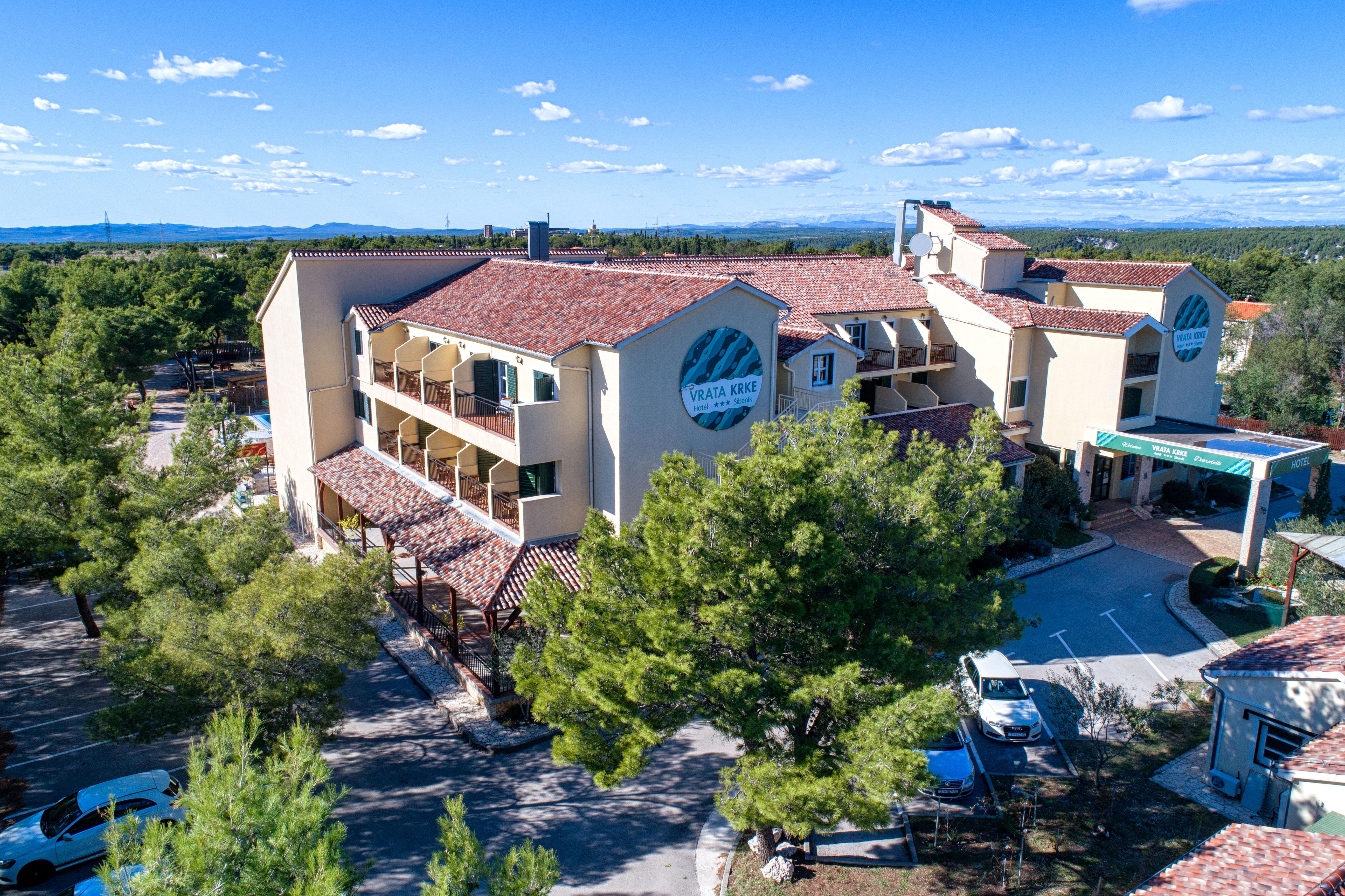 Hotel Vrata Krke Lozovac Exterior photo