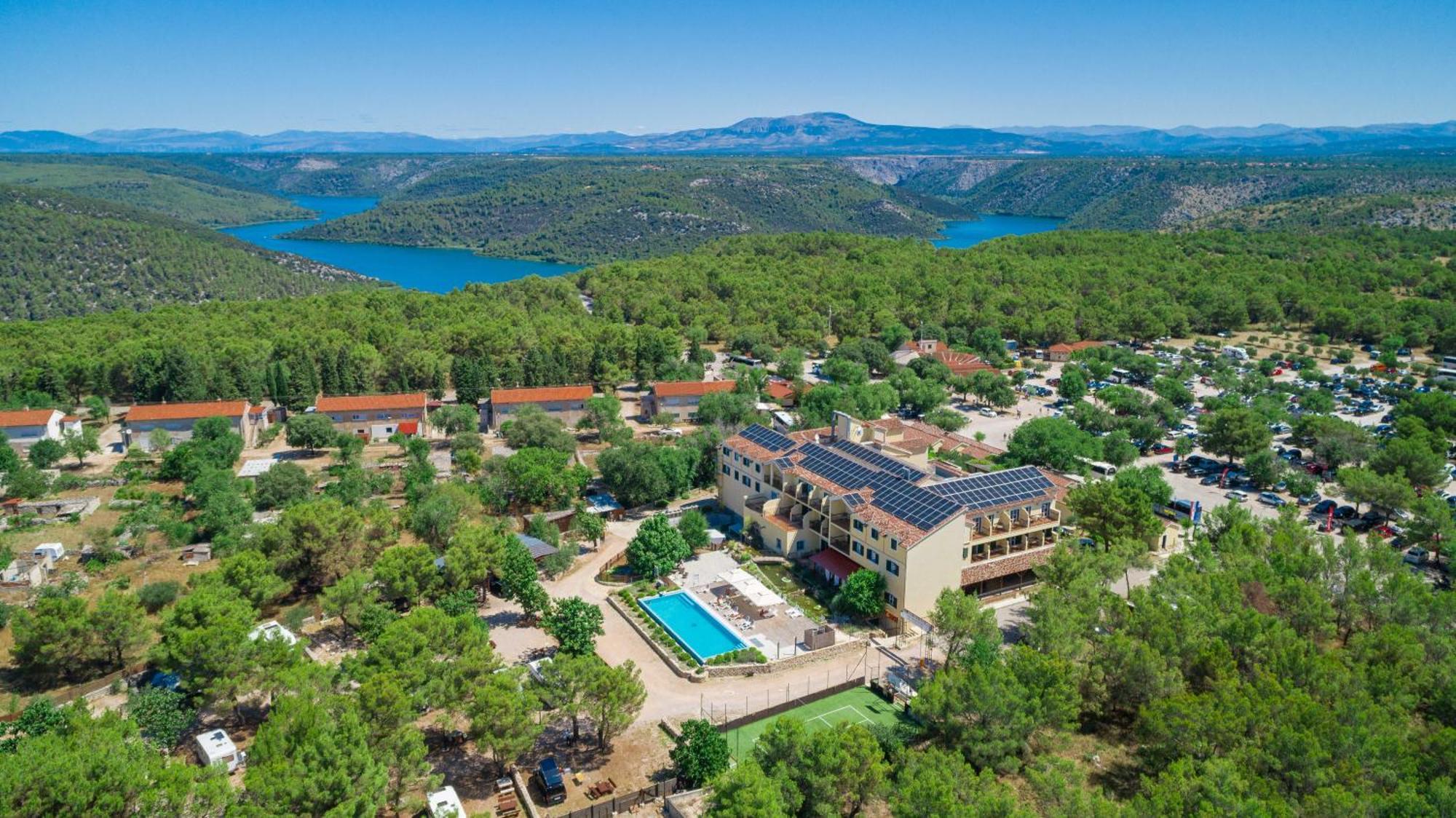 Hotel Vrata Krke Lozovac Exterior photo