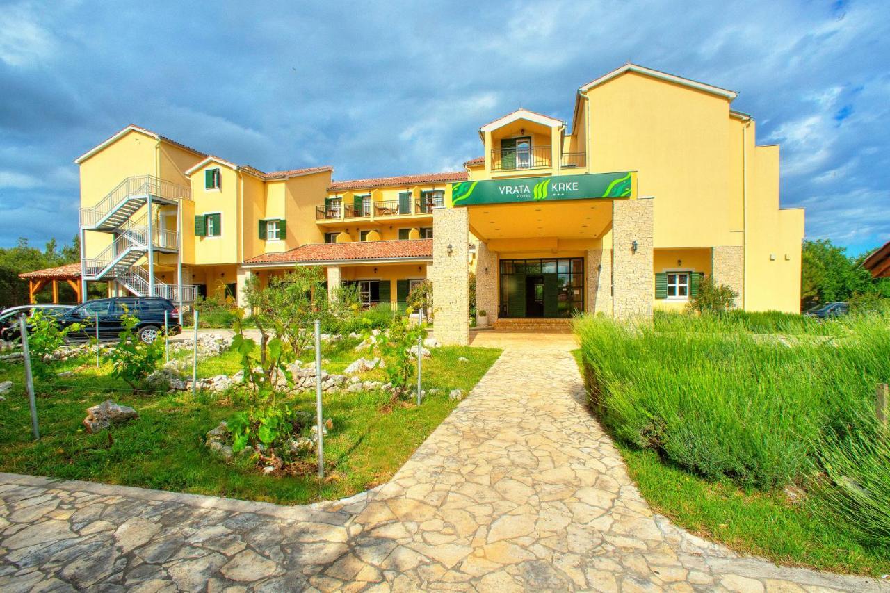 Hotel Vrata Krke Lozovac Exterior photo